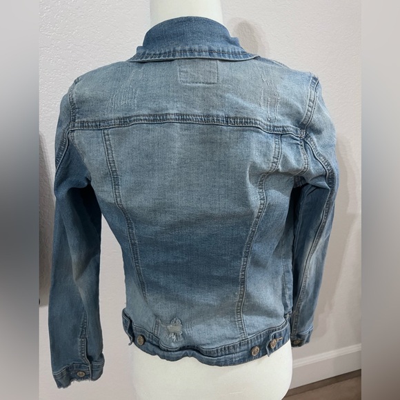 Jean jacket - Picture 2 of 3